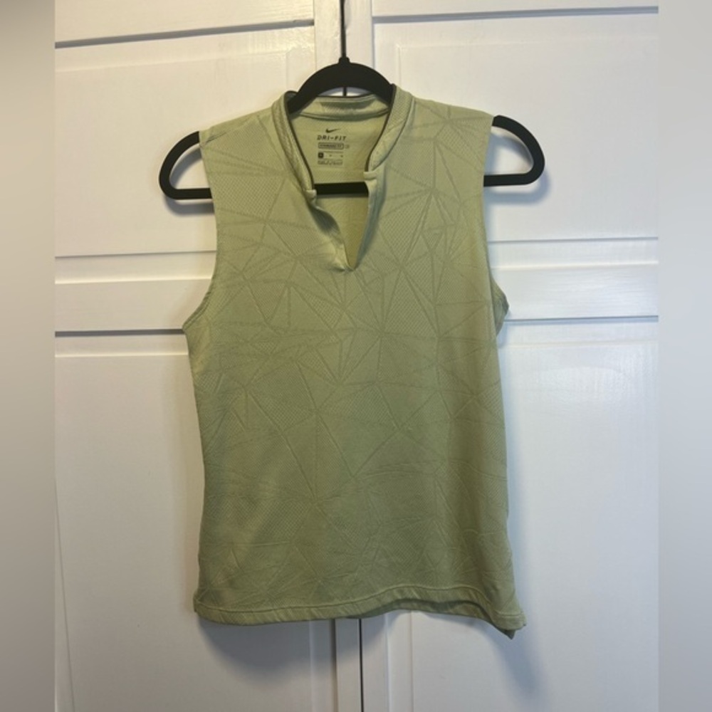 Nike Women's Dir-Fit Victory Jacquard Print Sleeveless Top Size Women’s Medium